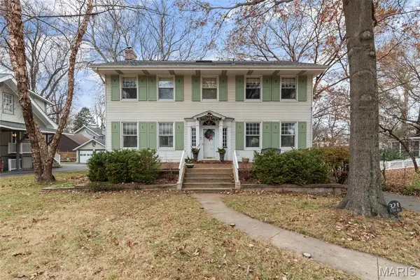 321 S Elm Avenue, Webster Groves, MO 63119