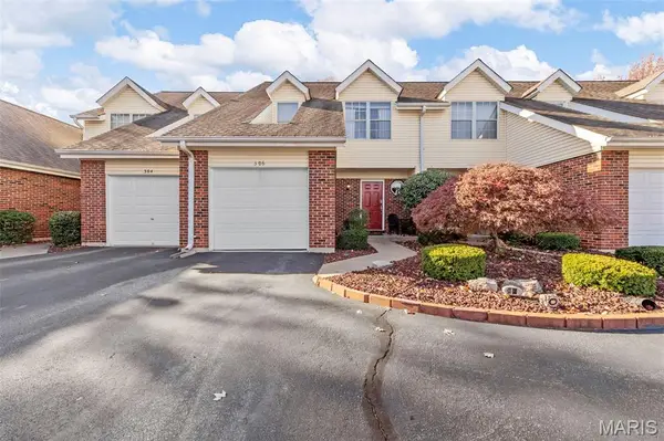 306 Crown Colony Court #C, St Peters, MO 63376