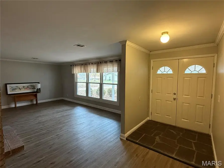 1559 Fontana Drive, Saint Louis, MO 63146 - Image #2