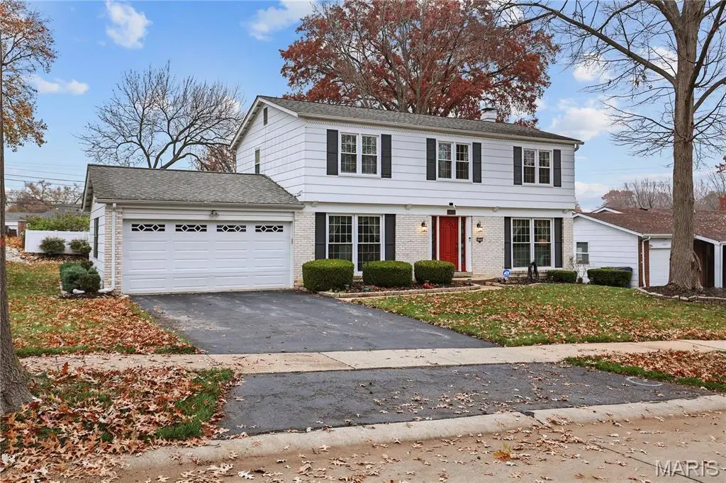 11655 Holly Springs Drive, Saint Louis, MO 63146 - Image #1