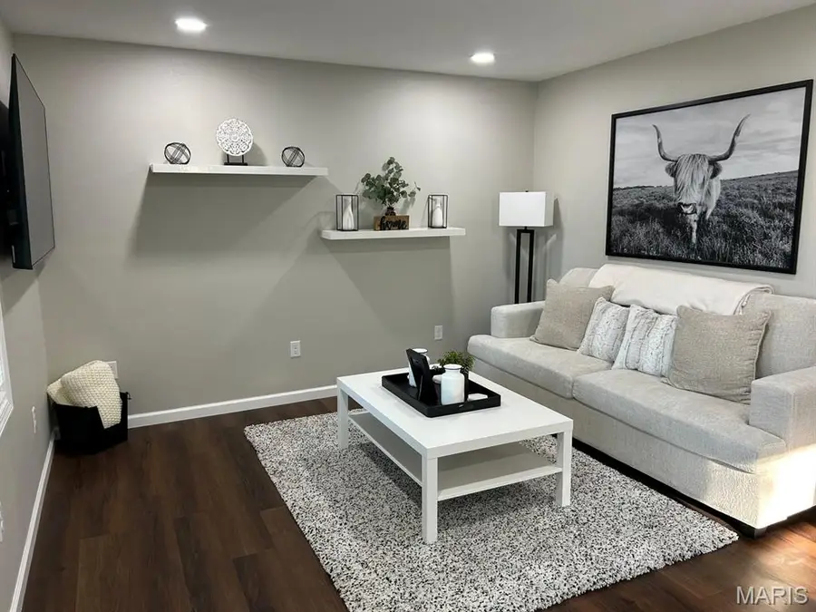 200 Missouri Avenue, Saint James, MO 65559 - Image #2