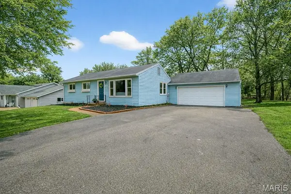 127 Ivy Court, Ballwin, MO 63011