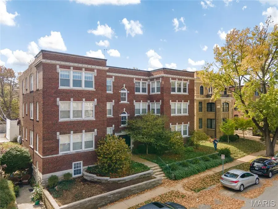 6226 Southwood Avenue #2E, Saint Louis, MO 63105 - Image #2