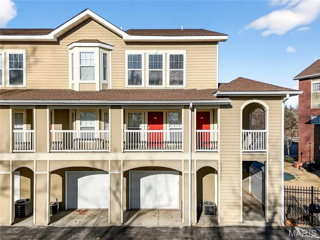 2714 Mcknight Crossing Court, Rock Hill, MO 63124 - Image #1