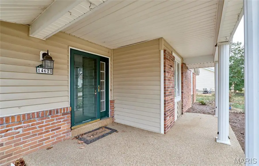 14628 Big Timber Lane, Chesterfield, MO 63017 - Image #3