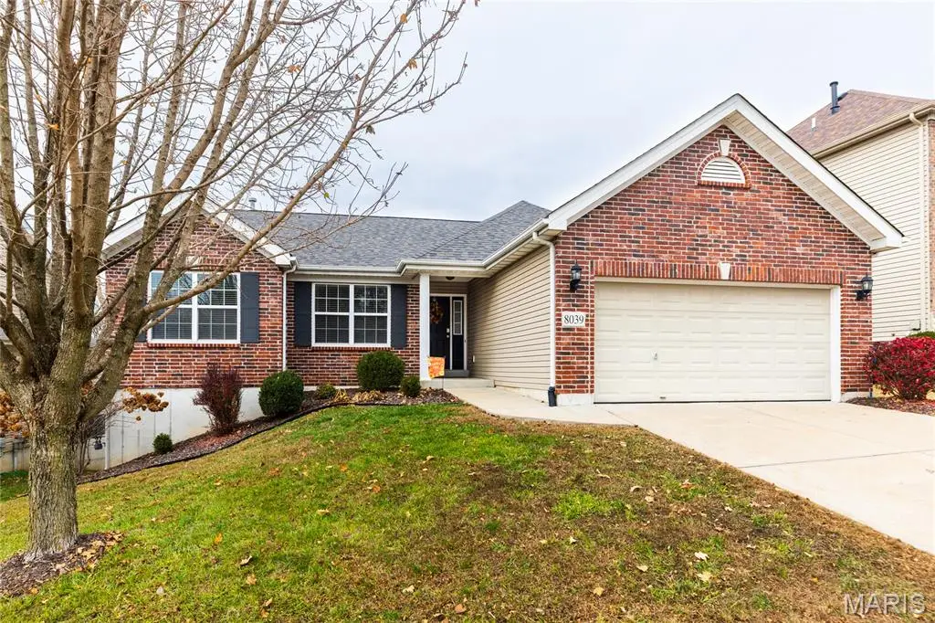 8039 Pinetop Drive, Oakville, MO 63129 - Image #1