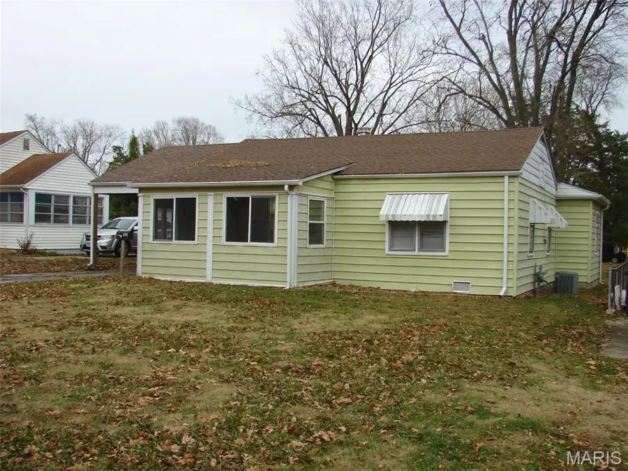 206 N Walnut Street, Mount Olive, IL 62069 - Image #3