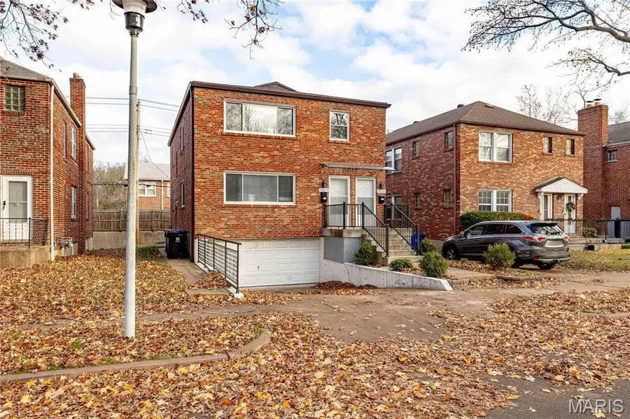 7037 Dartmouth Ave, University City, MO 63130 - Image #2