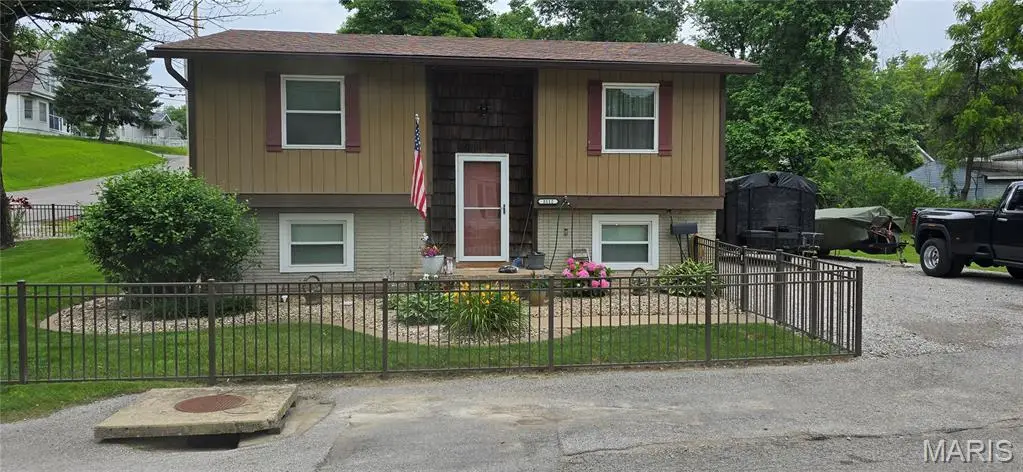 3112 Edgewood Avenue, Alton, IL 62002 - Image #1