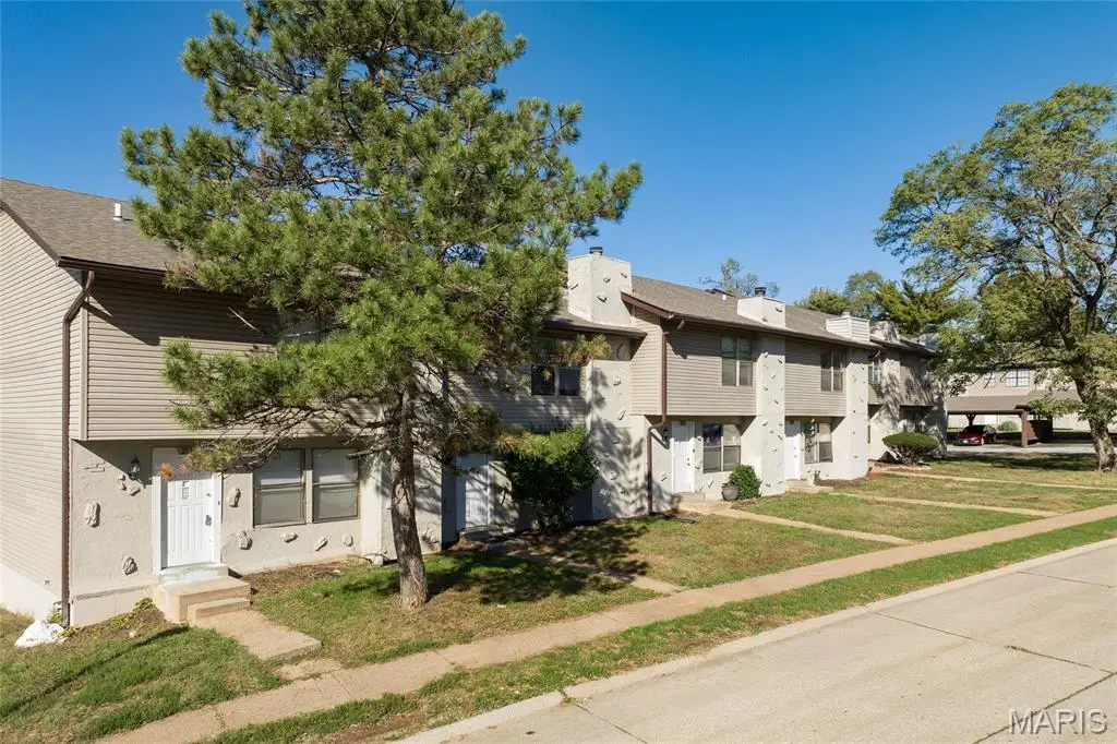 233 Northport Hills Drive, Florissant, MO 63033 - Image #1