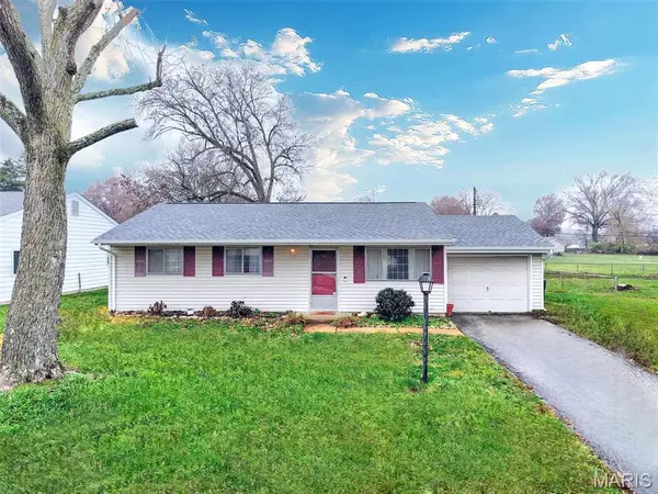 1304 Valiant Drive, Fenton, MO 63026