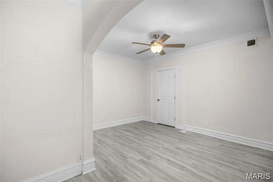 3205 Ivanhoe Avenue, Saint Louis, MO 63139 - #2