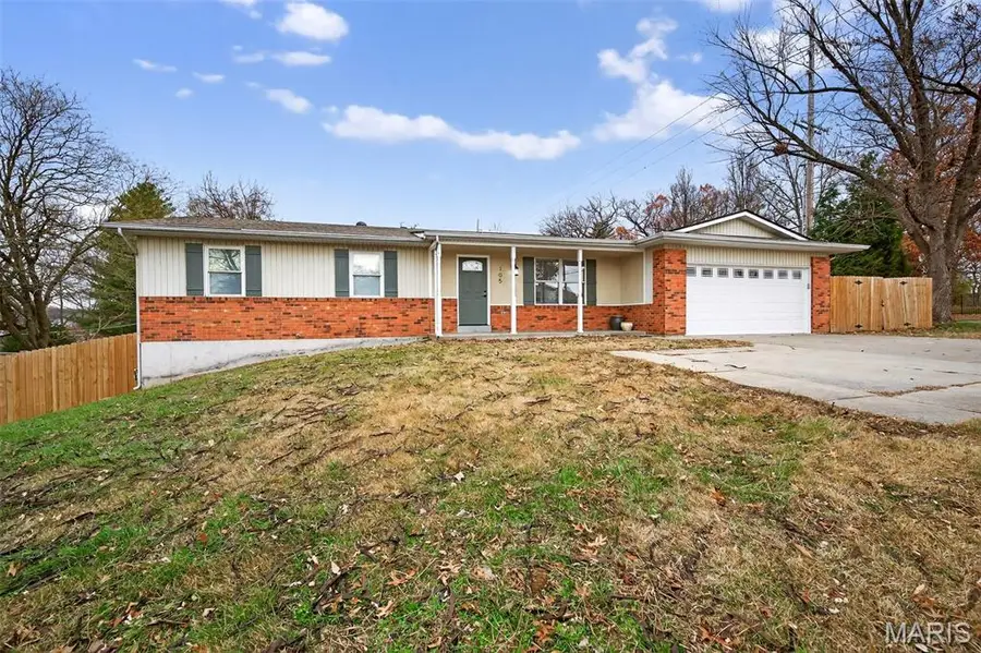 105 Hunters Ridge, Saint Charles, MO 63301 - Image #3
