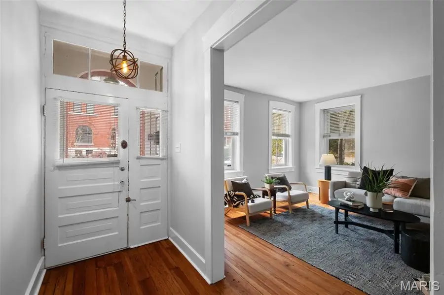 2406 S 13th Street, Saint Louis, MO 63104 - #3