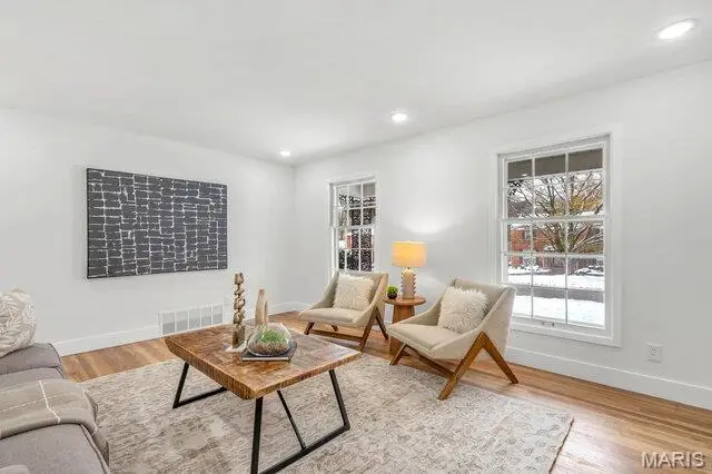 487 Runnymede Drive, Creve Coeur, MO 63141 - Image #3