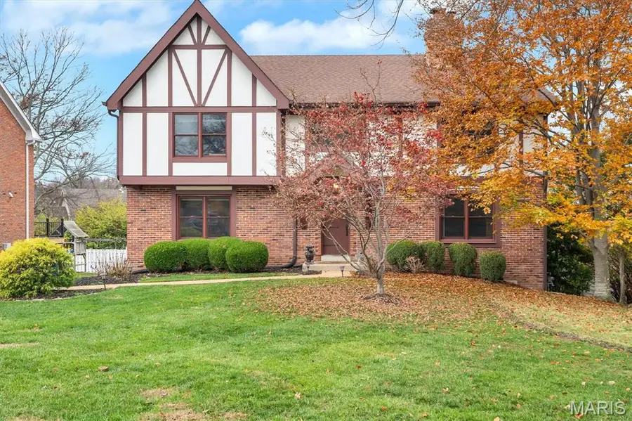 49 Granada Way, Saint Louis, MO 63124 - Image #3