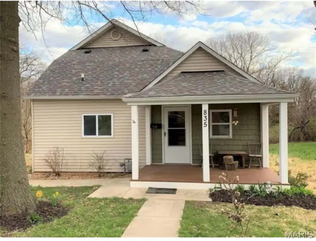 835 Chouteau Avenue, Alton, IL 62002 - Image #1