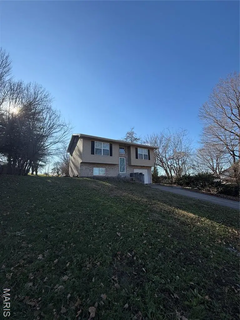 415 Berchman Street, Jackson, MO 63755 - Image #2