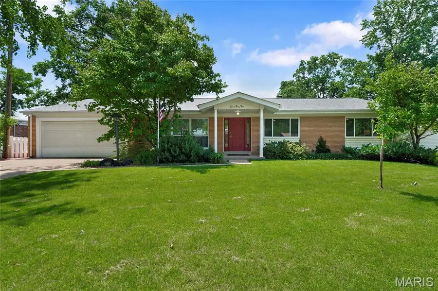744 Bergerac Drive, Saint Louis, MO 63141 - #3
