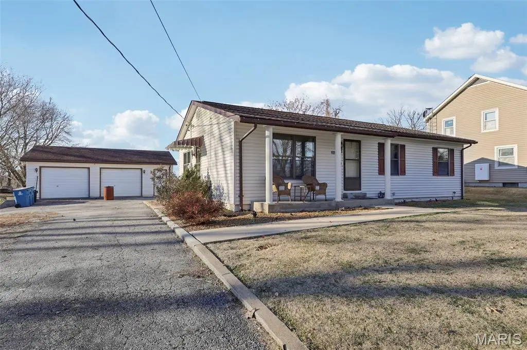 408 Hollywood Heights Road, Caseyville, IL 62232 - Image #1