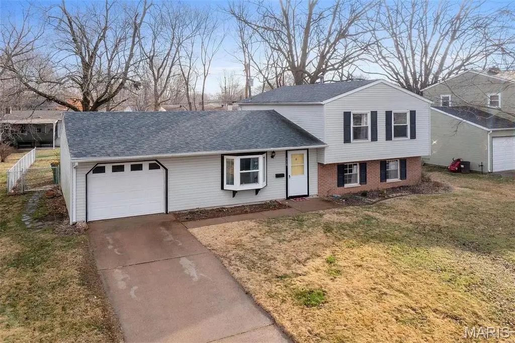 310 Whitehall Drive, Ofallon, IL 62269 - Image #1