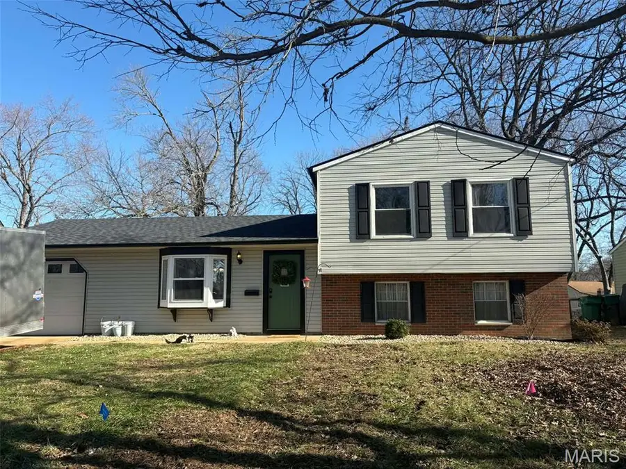 310 Whitehall Drive, Ofallon, IL 62269 - Image #2