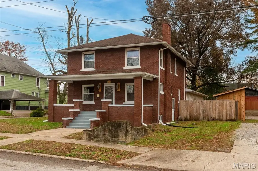 420 W Church Street, Benton, IL 62812 - Image #3