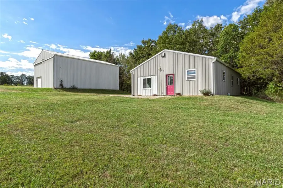 33945 Holiday Hills Road, Richland, MO 65556 - Image #2