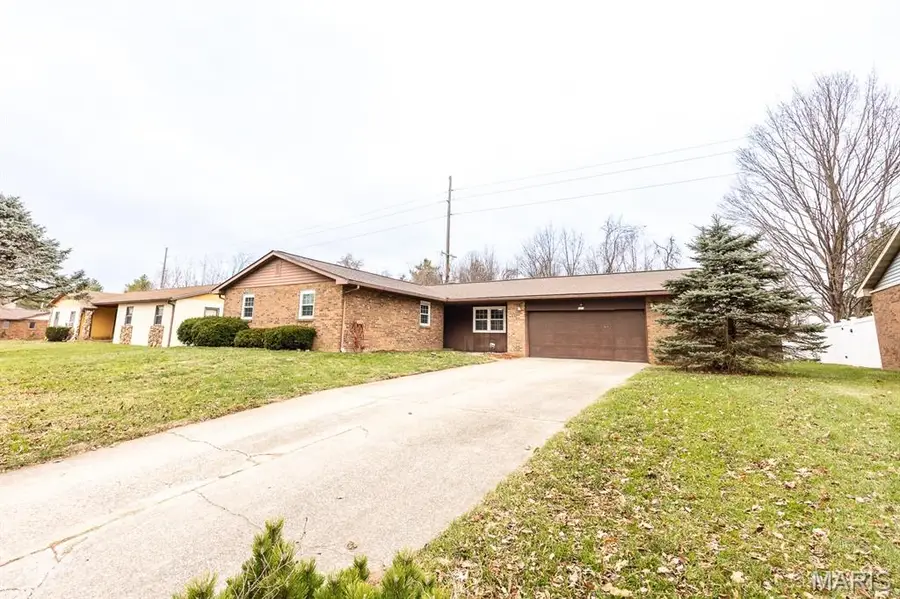 121 Blanc Lee Drive, Belleville, IL 62226 - Image #2