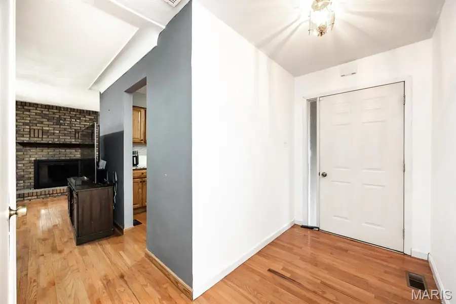 121 Blanc Lee Drive, Belleville, IL 62226 - Image #3