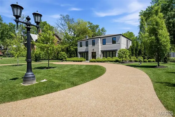 3 The Prado, Ladue, MO 63124