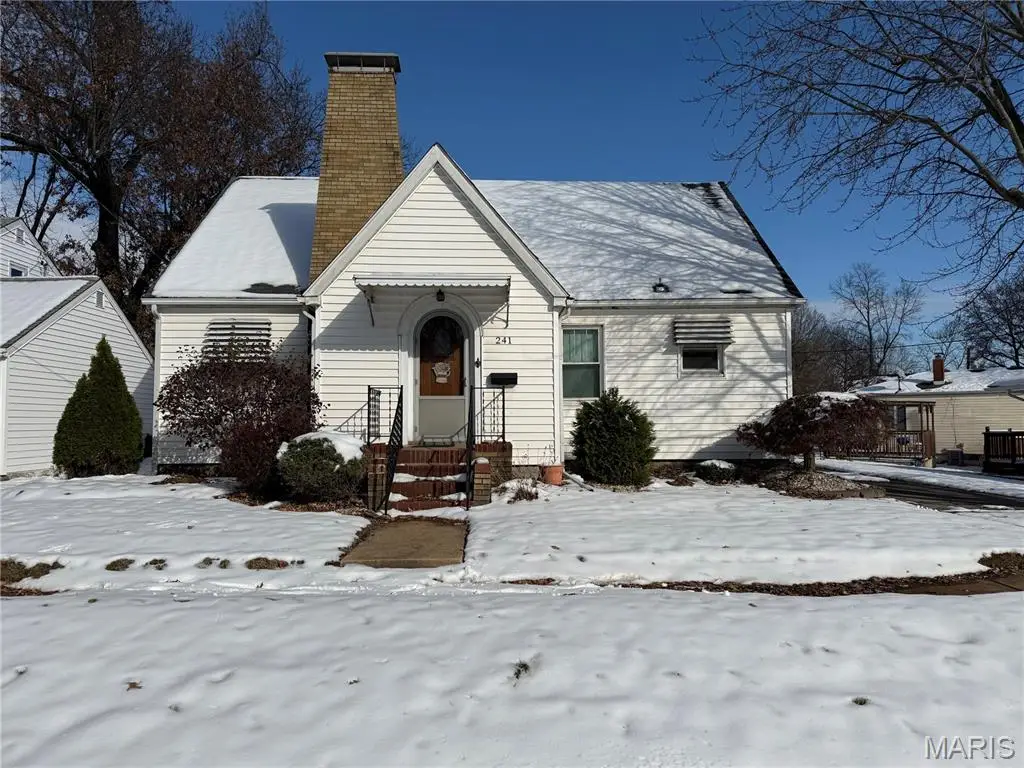 241 Arbor Drive, Alton, IL 62002 - Image #1