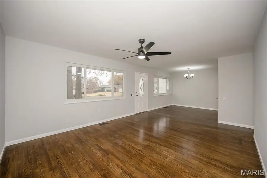 8 Winners Circle, Florissant, MO 63033 - Image #3