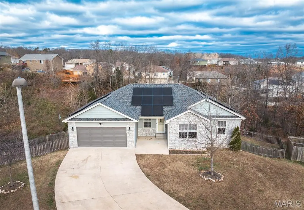 105 Iron Court, Saint Robert, MO 65584 - Image #1