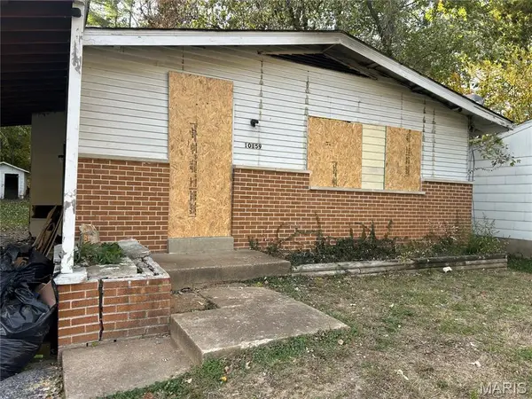 10159 Green Valley Drive, St Louis, MO 63136