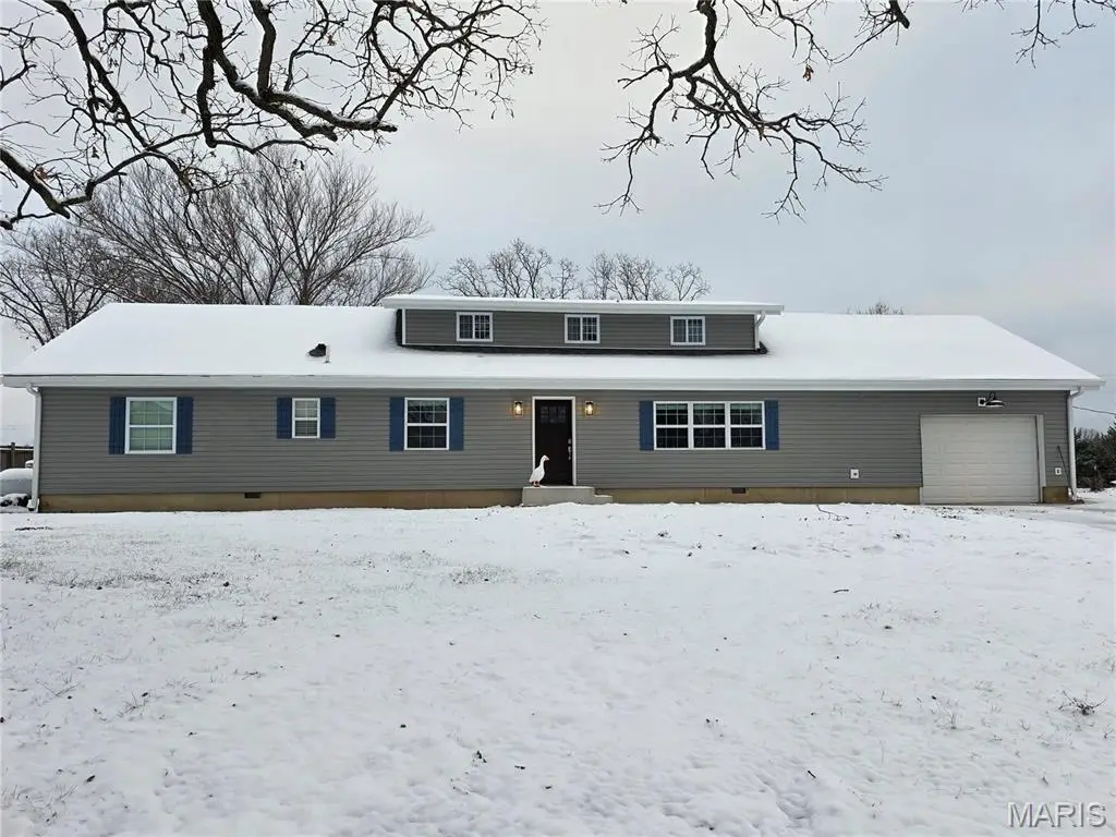 93 Dry Hollow Road, Camdenton, MO 65020 - Image #1