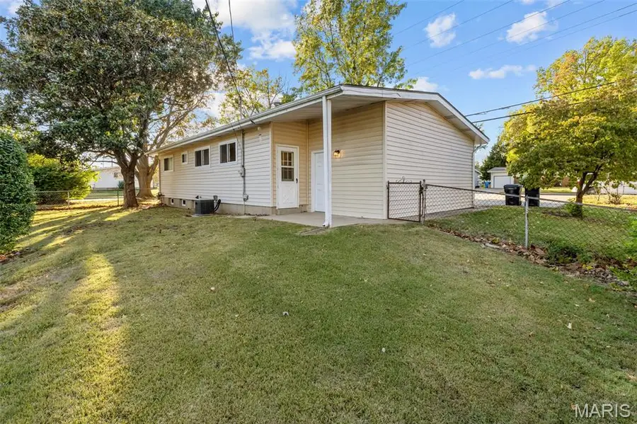 2270 Patterson Road, Florissant, MO 63031 - Image #3