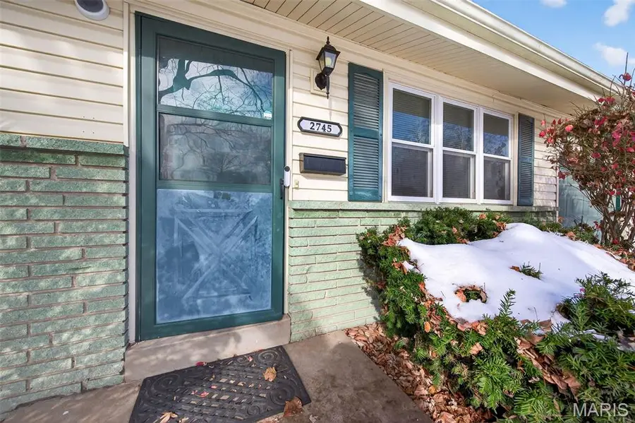 2745 Benne Drive, Florissant, MO 63031 - Image #2