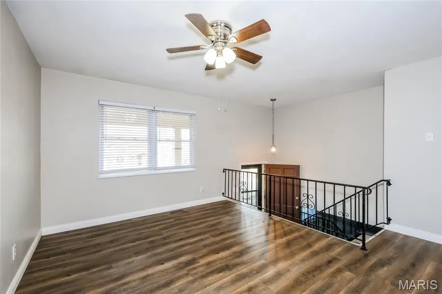 1273 Green Falls Drive, Fenton, MO 63026 - Image #2