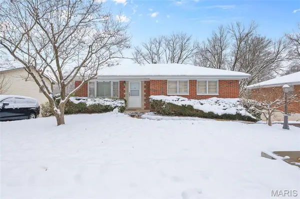 26 Mark Drive, Fairview Heights, IL 62208