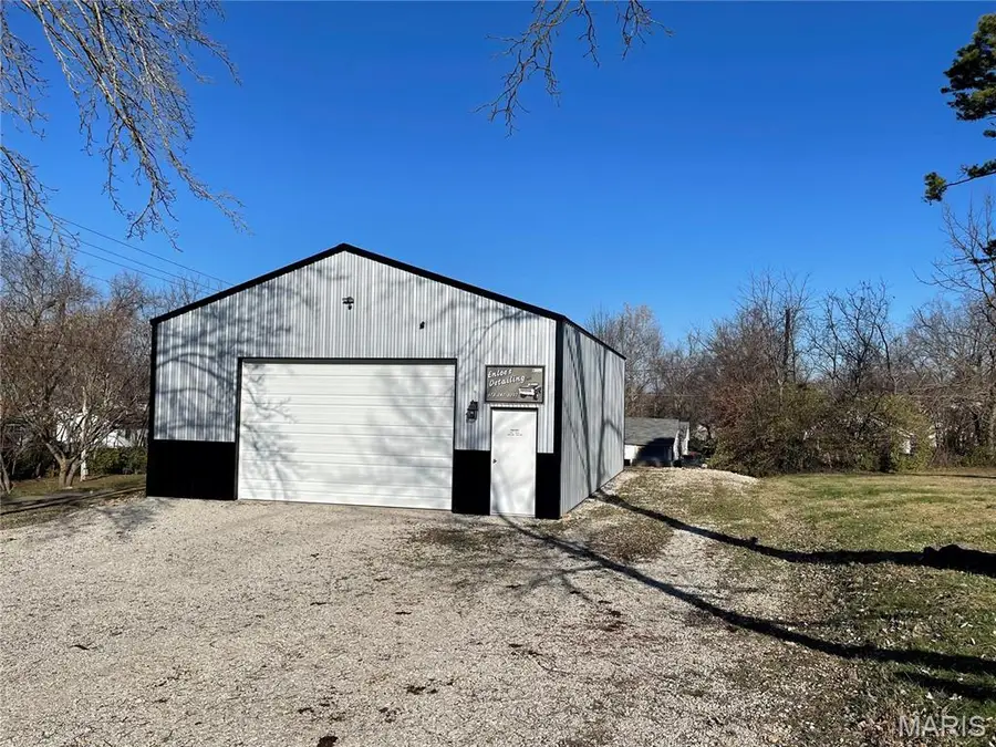 904 and 906 W Center Street, Salem, MO 65560 - Image #2