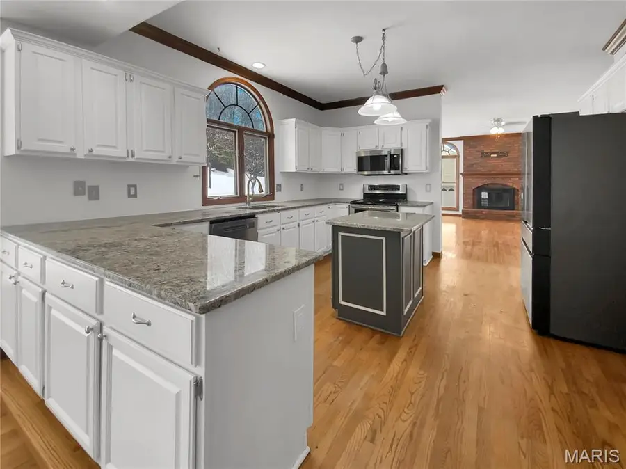 16597 Clayton Road, Wildwood, MO 63011 - Image #2