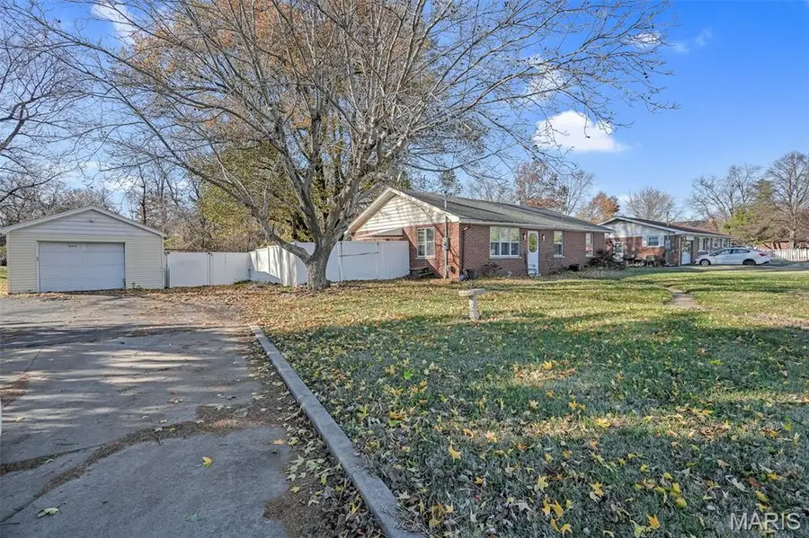 313 Old Fullerton Road, Belleville, IL 62226 - Image #2