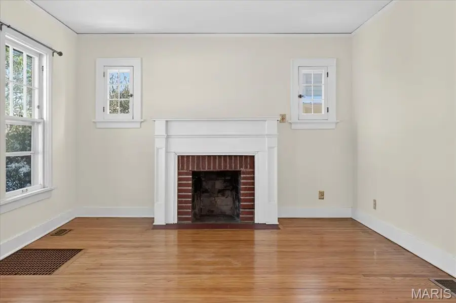 938 Hawbrook Road, Saint Louis, MO 63122 - Image #3