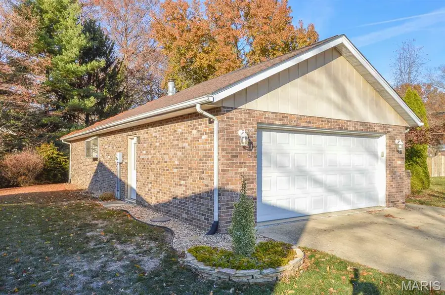 1705 Spruce Hill Drive, Belleville, IL 62221 - Image #3