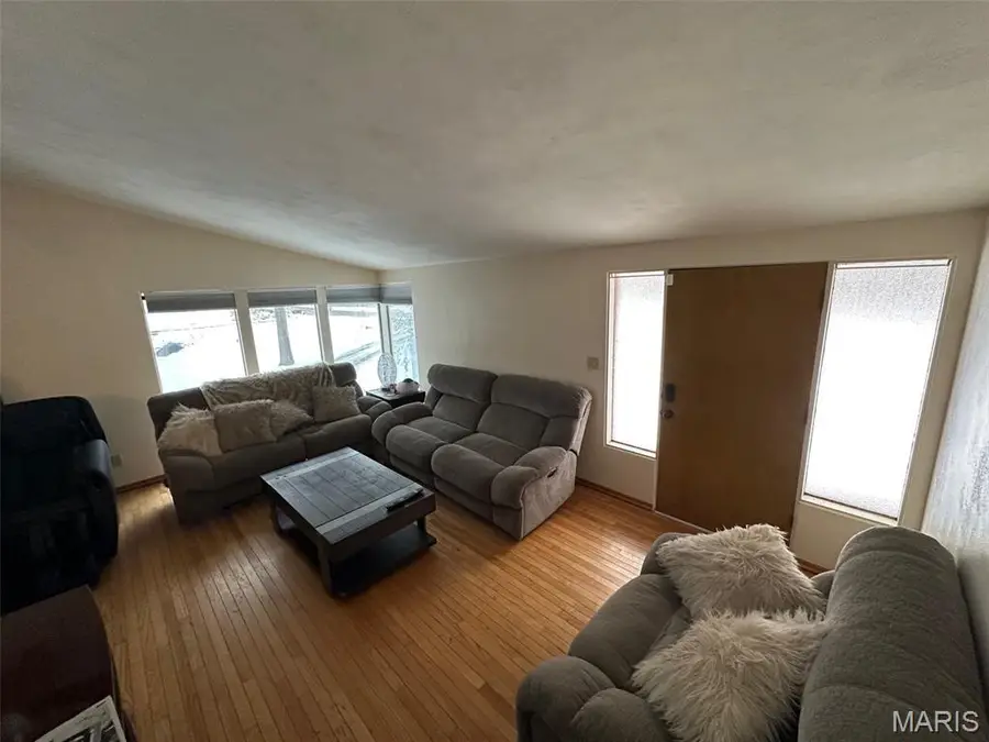 801 Stamper Lane, Godfrey, IL 62035 - Image #2