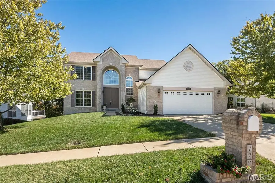 728 Grandview Ridge Court, Eureka, MO 63025 - Image #2