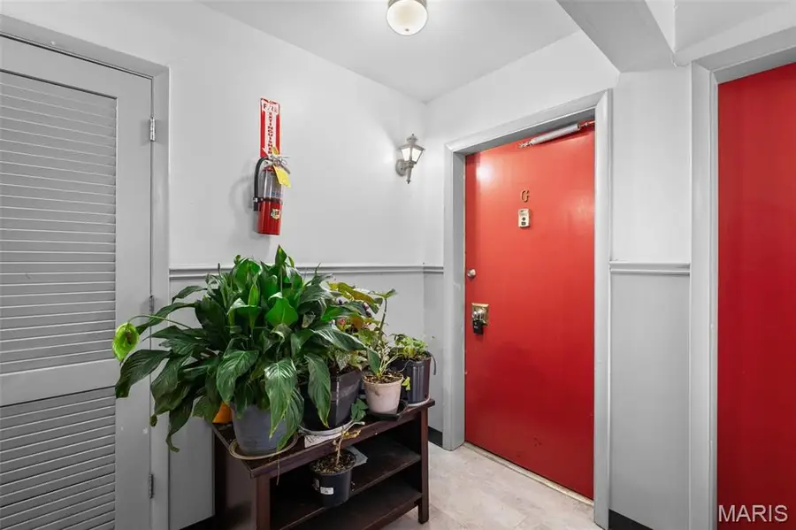 9924 Bunker Hill Drive #G, Saint Louis, MO 63123 - Image #3