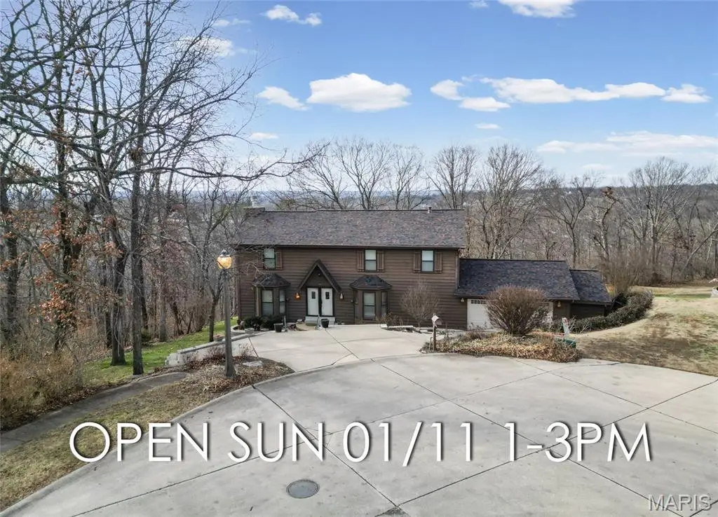 2796 Brandenberg Lane, Saint Louis, MO 63129 - Image #1