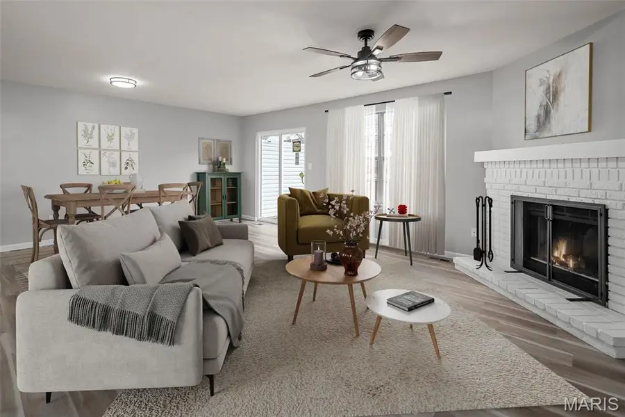 11920 Autumn Lakes Drive, Maryland Heights, MO 63043 - Image #2